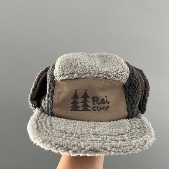 REI Other - REI Sweatband Earflaps Fleece Lining Big Kids Winter Hat Sz L/XL